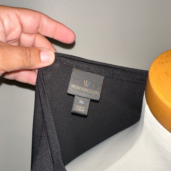 Vanity burgundy dress with ruched sleeves. Large. - Picture 3 of 7